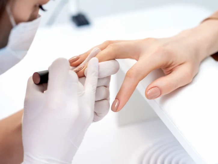 Jelly nails, cosa sono le unghie effetto gelatina che arrivano dalla Corea