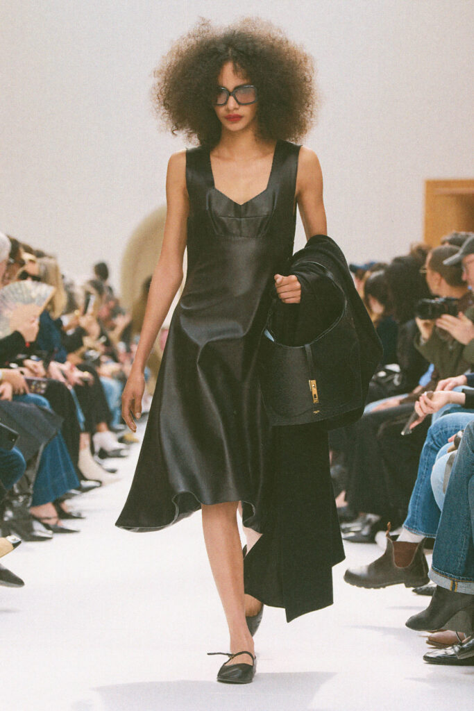 vestiti in pelle di tendenza moda autunno inverno 2026 2027