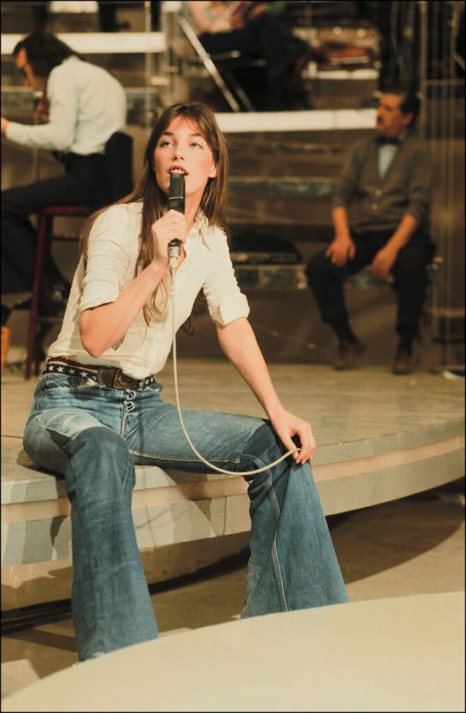 Jane Birkin in camicia e jeans