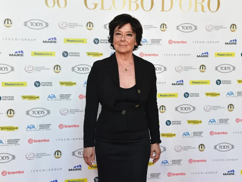 Monica Guerritore in posa