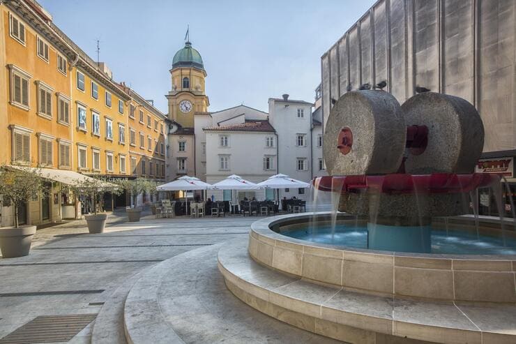 Rijeka la capitale del Quarnaro Croazia