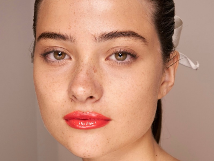 Rossetto corallo? Certo, è l'ossessione dell'estate