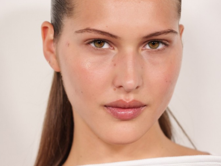 10 prodotti indispensabili per un glow estivo