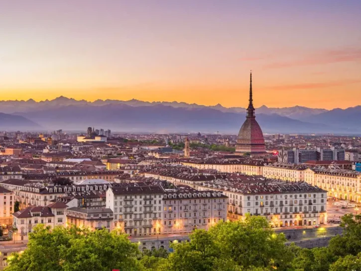 Lidia Poet risveglia la voglia di Torino, viaggio in una delle città più belle d'Italia