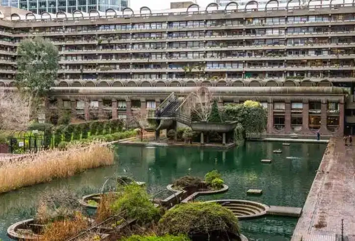 la collezione di piante del Barbican Conservatory