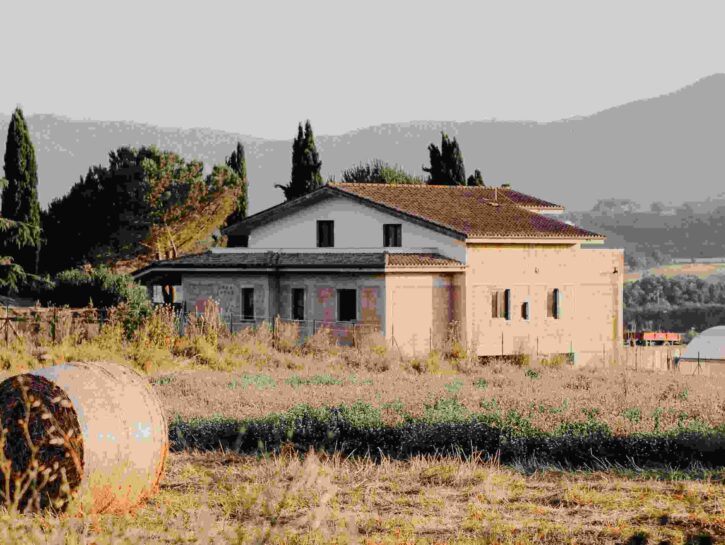 Il maltempo inizia a farla da padrone, vai a rilassarti in un agriturismo: in Italia ne siamo pieni
