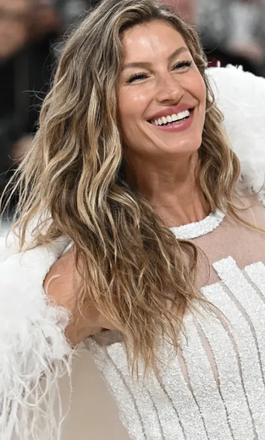 6 colori di capelli perfetti per passare dall’estate all’autunno