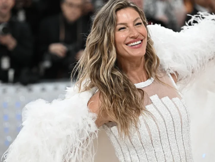 6 colori di capelli perfetti per passare dall’estate all’autunno