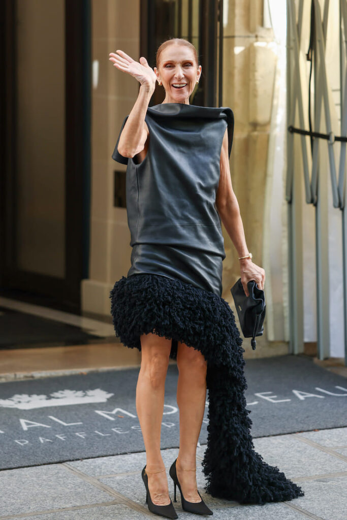 Céline in tubino nero firmato Loewe