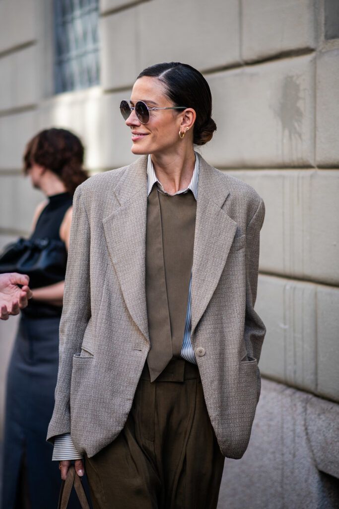blazer tortora giacche di tendenza moda autunno 2026 come vestirsi nella mezza stagione