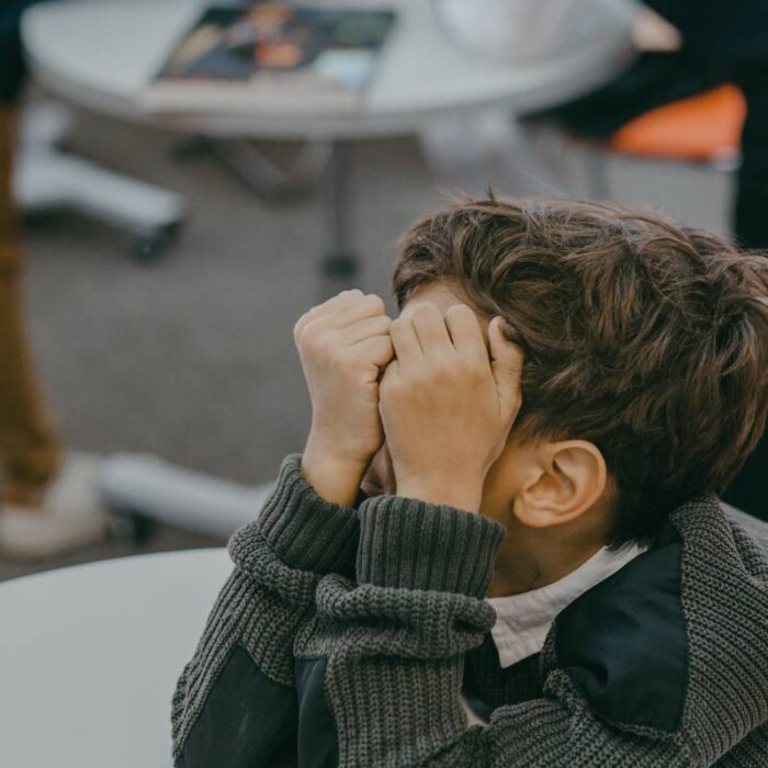 Boom di mal di testa a scuola tra bambini e ragazzi
