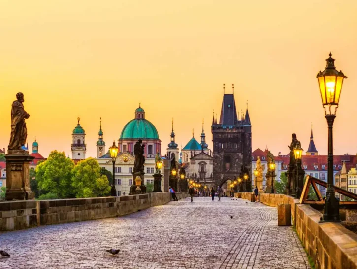 Le location di Resident Evil mi hanno fatto venire voglia di andare in agenzia viaggi: tutto su Praga