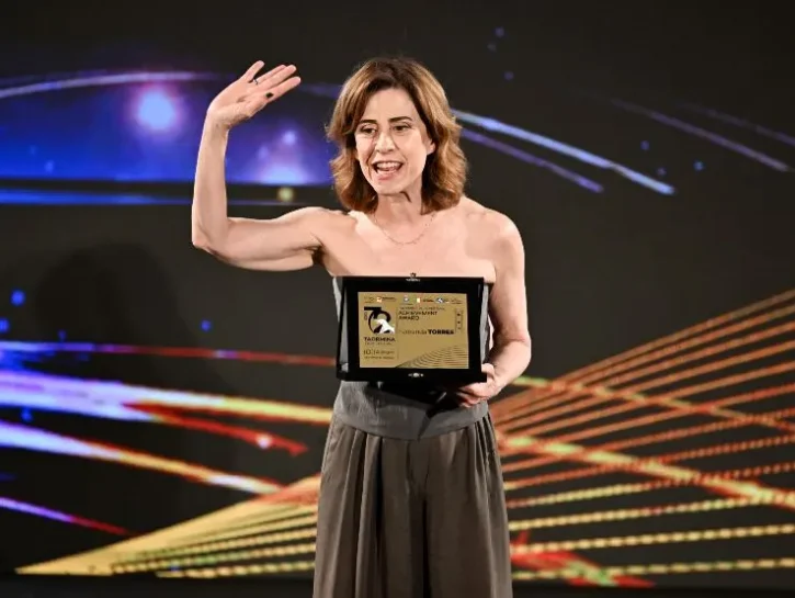 l'attrice fernanda torres premiata