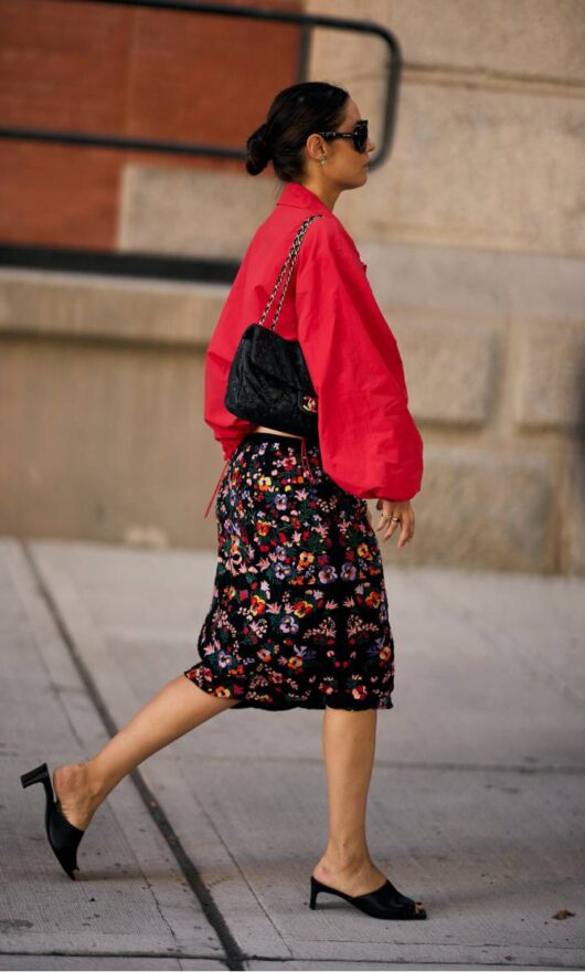 Giacca a vento: 5 idee look per indossarla (senza sembrare troppo sportiva)