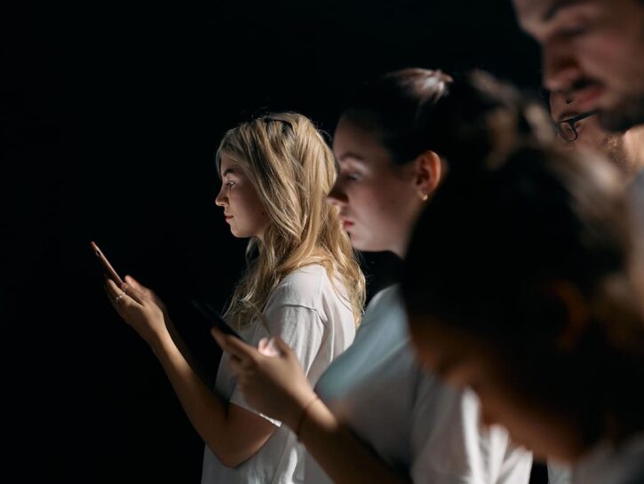 Come proteggere i nostri ragazzi sui social?