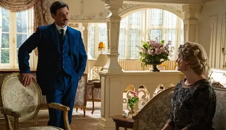 una scena della popolare serie tv spagnola La Promessa
