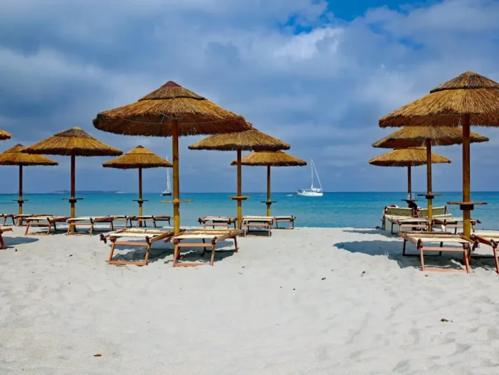 Fine dell'estate e crollo dei prezzi, i viaggi low cost da fare se ti sei tenuto le ferie a settembre