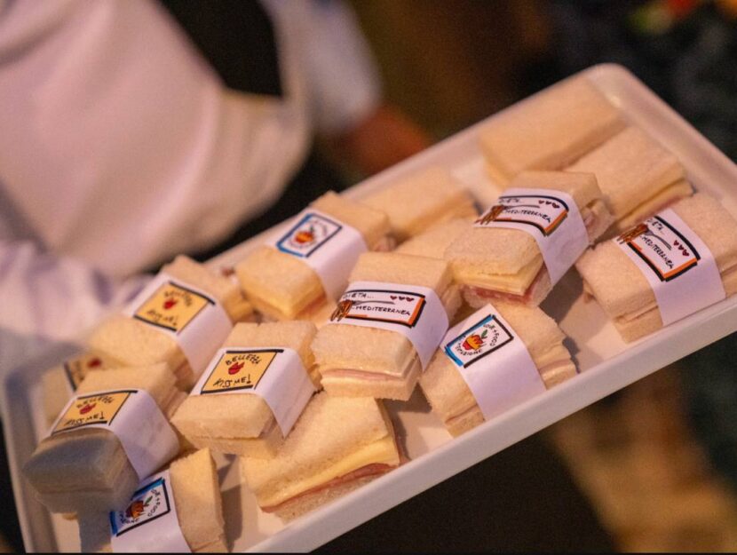 Un momento dell’aperitivo curato da Sartoria del Gusto.