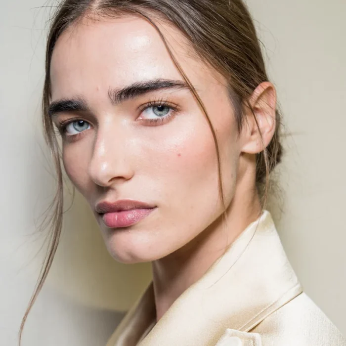 Cinque colori di rossetto che stanno bene a tutte