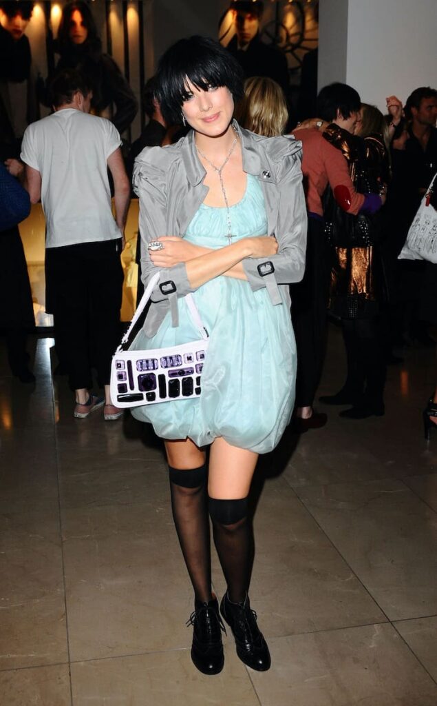 Agyness Deyn con look indie sleeze