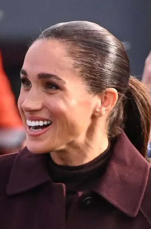 Meghan Markle spiazza tutti anche con le unghie (e tutti la copiano)
