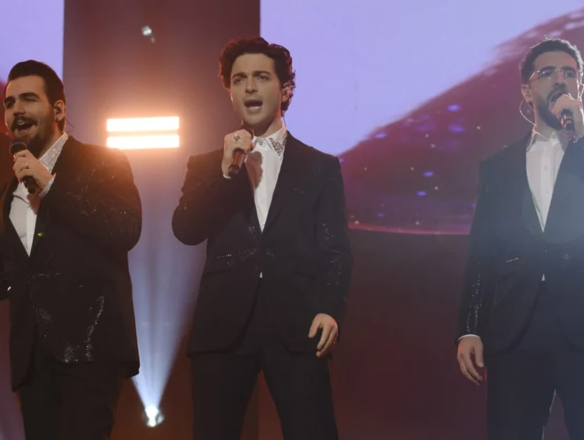Il Volo mentre cantano