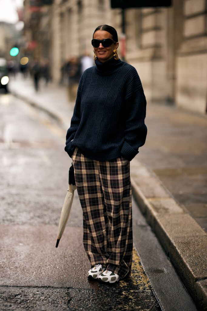 come abbinare le sneakers tendenza scarpe moda autunno inverno 2026 2027