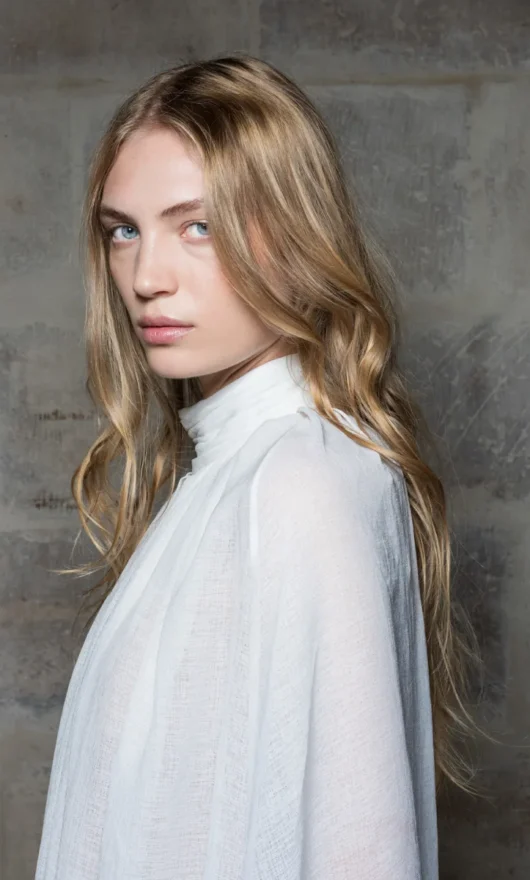 Pelle secca, capelli spenti, voglia di coccole: il miele è la star beauty che ti risolve tutto