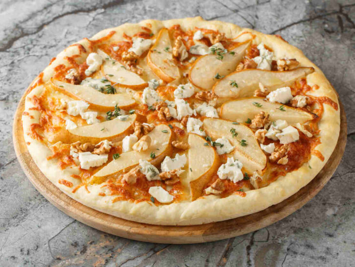 Torta salata gorgonzola, pere e noci: ricetta con sfoglia