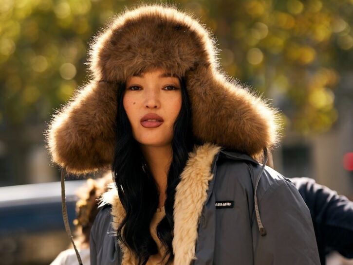 Capelli schiacciati dal cappello? Così ritrovi subito volume