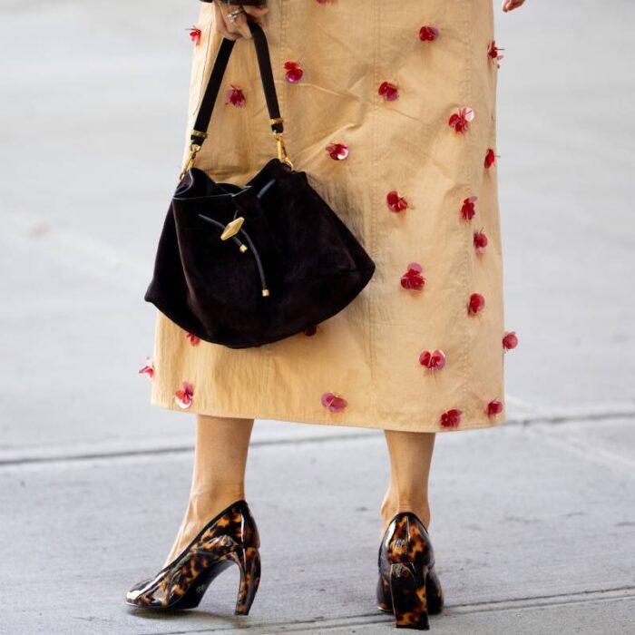 Gonne lunghe eleganti: le più chic da comprare ora (e come abbinarle)