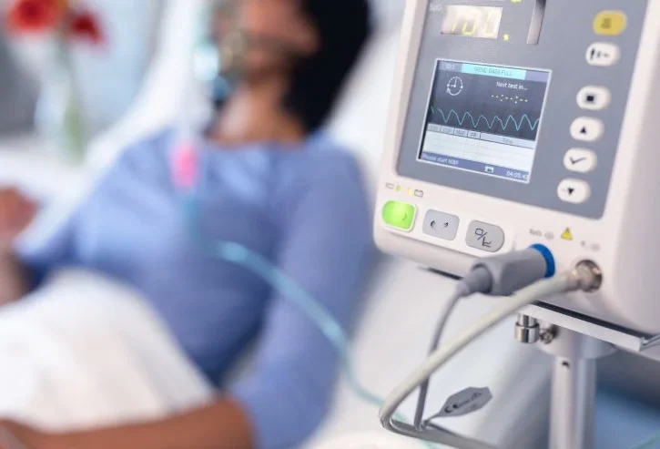 paziente monitorato in ospedale