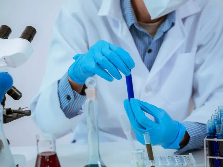 Peste polmonare: sintomi, contagio, cure e rischi reali in Italia