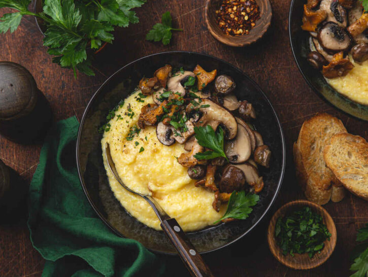 Polenta con zucca e funghi: la ricetta autunnale facile
