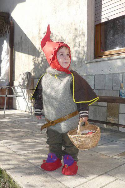 Costume da elfo dei boschi fai da te 2025