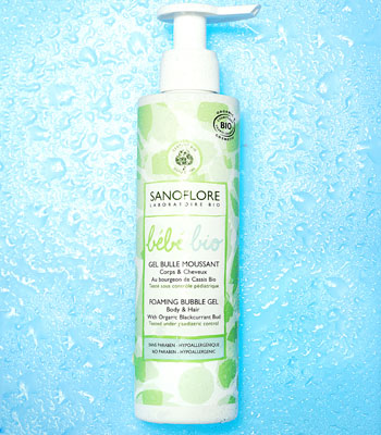 <p>Gel Bulle Moussant <b>Bébé Bio</b> di<b> Sanoflore</b> (9,50 euro) è il doccia-shampoo ideale: idrata la pelle e non brucia gli occhi</p>
