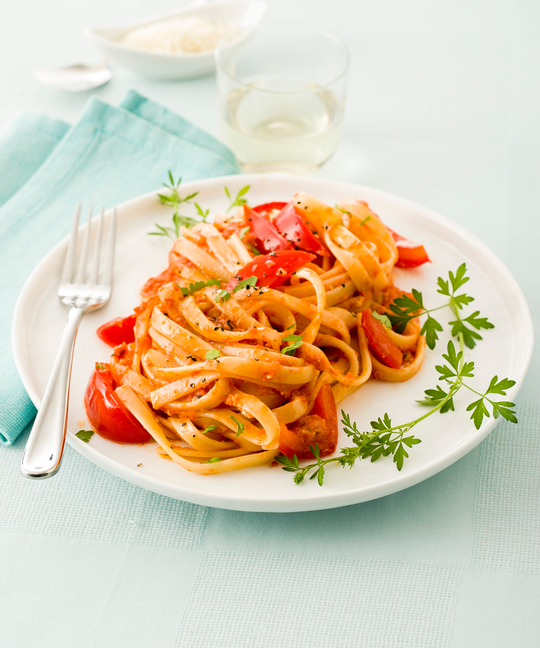 Ricetta Fettucce al pesto rosso | Donna Moderna