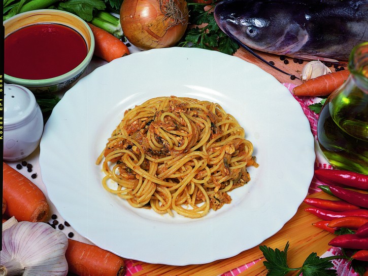 Ricetta Spaghetti Al Pesce Gatto Donna Moderna