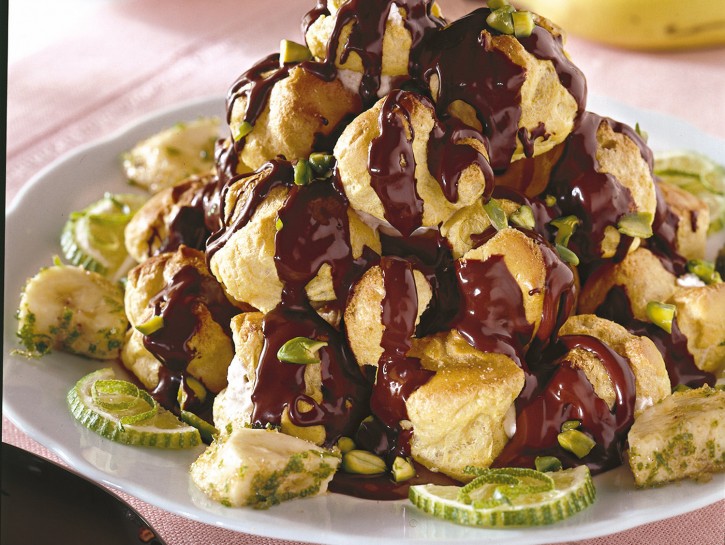 Ricetta Profiteroles alla crema di banana | Donna Moderna