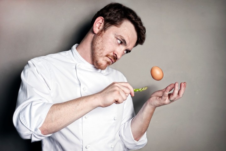 <p>"Ho capito subito che era la mia vita. Non si trattava solo di cucinare, ma di sperimentare, provare nuovi ingredienti, dare il massimo e non accontentarsi mai. E da allora non mi è più passata", Sebastiano Rovida</p>