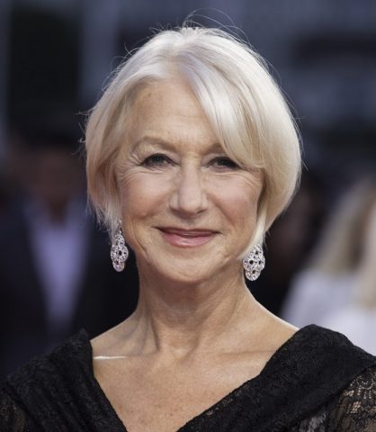 <p>Alcuni pettegolezzi sostengono che Helen Mirren si sia sottoposta a un lifting di viso e collo nel 2009, ma l’attrice inglese si è da sempre detta fortemente contraria ai ritocchi soprattutto nelle donne giovani.</p>