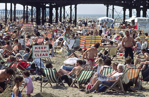 1989, Blackpool, Lancashire, England, UK --- Crowded Beach --- Image by © Barry Lewis/In Pictures/Corbis