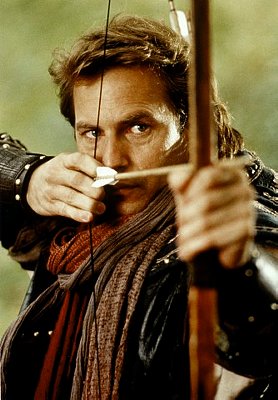 1991 --- L'attore americano Kevin Costner sul set di Robin Hood il principe dei ladri