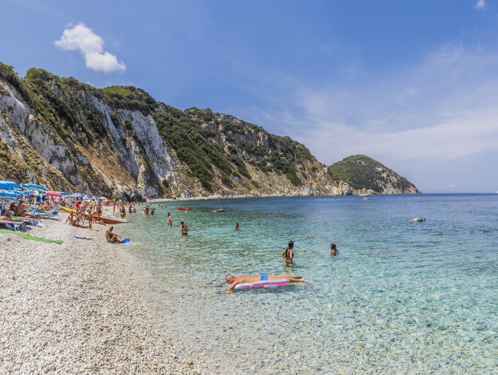 Spiaggia Di Sansone Isola Delba Donna Moderna