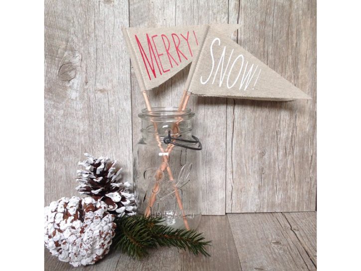 <p>Anche i <b>segnaposto</b> per il cenone o per il <b>pranzo di Natale</b> sono in stile <b>shabby chic</b>. Puoi realizzarli come ti suggerisce la fantasia: l'importante è che siano handmade e in materiali naturali. </p>