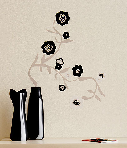 <p>Gli <b>sticker</b> sono facili da applicare, bisogna solo scegliere il soggetto giusto per il tuo <b>living</b>. Daranno un piccolo tocco di novità al tuo soggiorno.</p>