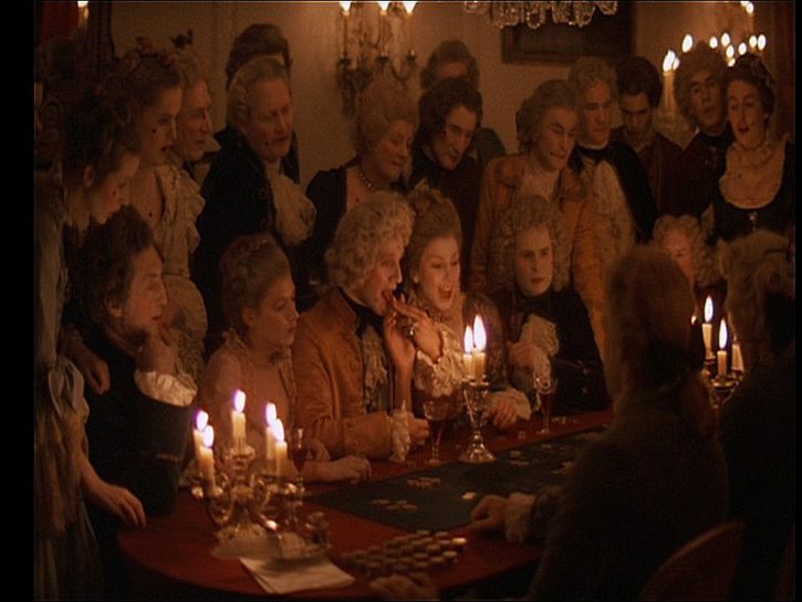 <p><b>Barry Lyndon</b>, di Stanley Kubrick (1975) è un giovane di bell'aspetto ma dalle origini modeste. Rifiutato dalla donna che ama, intraprende la carriera militare dopo un duello con l'avversario in amore. Un classico dei film in costume, apprezzatissimo dalla critica e sempre bello da rivedere per la trama avvincente e quel trionfo di estetica dei suoi costumi.</p>