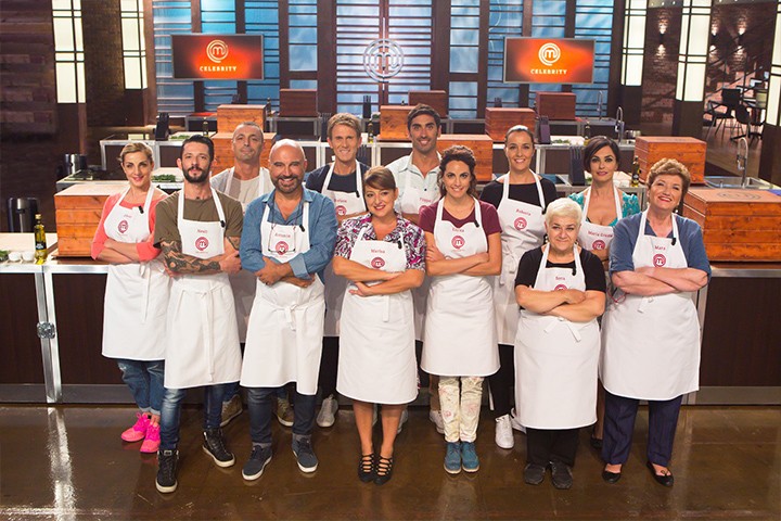 <p>I 12 concorrenti della prima edizione di Celebrity MasterChef Italia</p>