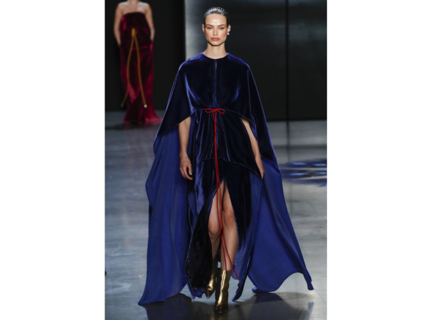<p>Il long dress da vera principessa della moda di Prabal Gurung</p>