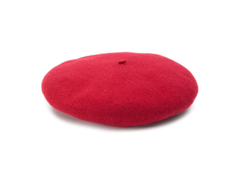 <p>Basco in lana red passion in lana (BORSALINO)</p><p><em>Credits: Borsalino</em></p>